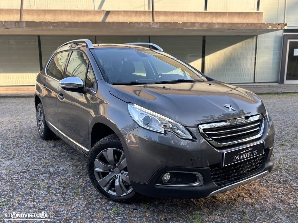 Peugeot 2008 1.2 PureTech Allure - 1