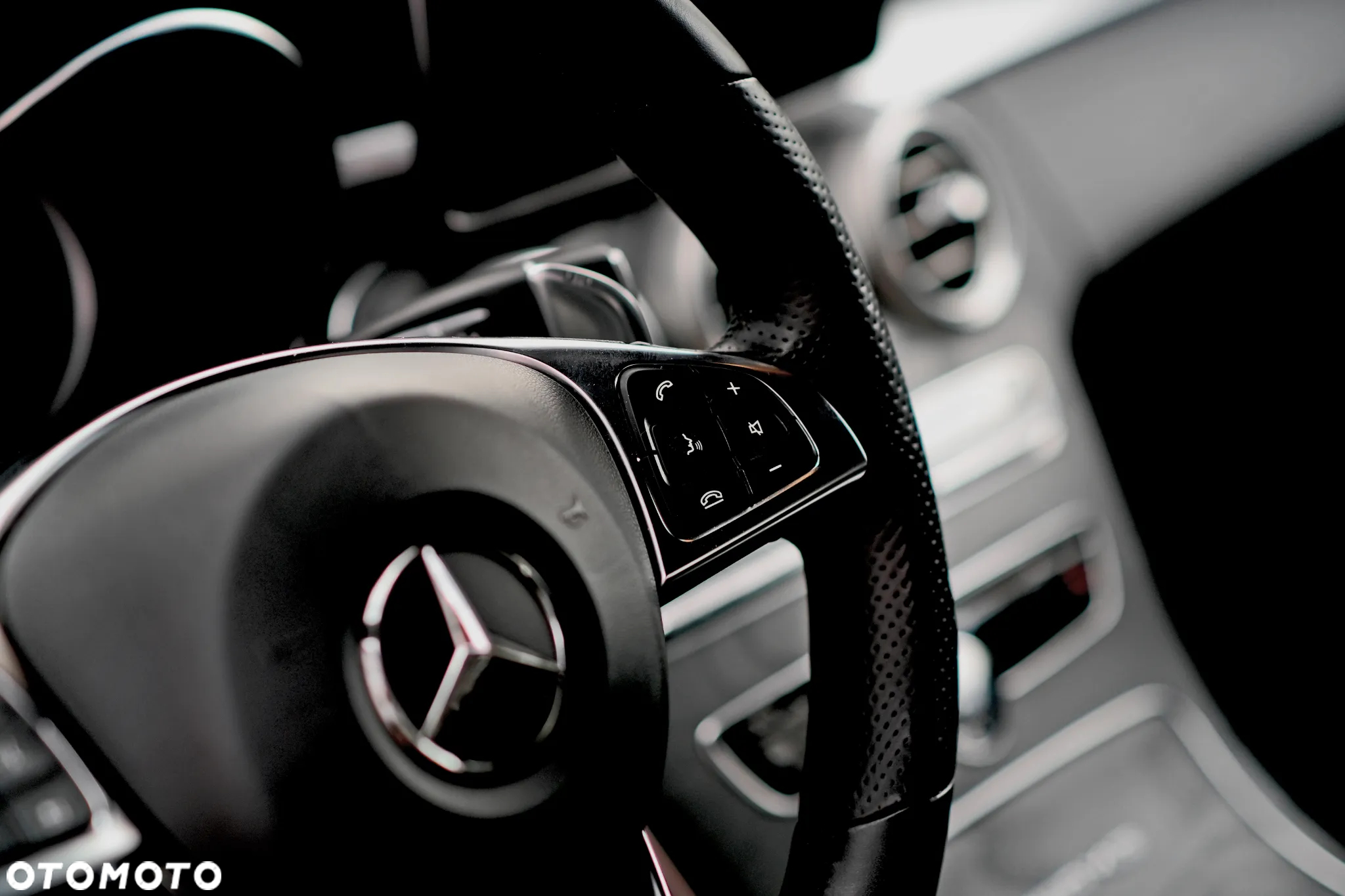 Mercedes-Benz Klasa C AMG 63 - 34