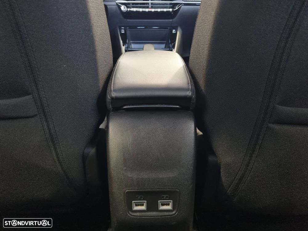 Peugeot e-2008 50 kWh Active - 20