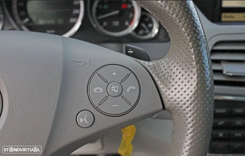 Mercedes-Benz E 250 CGi Elegance BlueEfficiency - 12