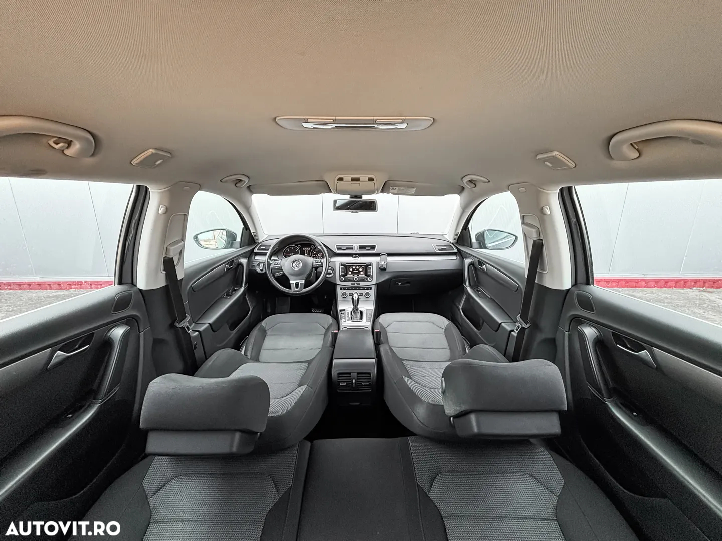 Volkswagen Passat - 6