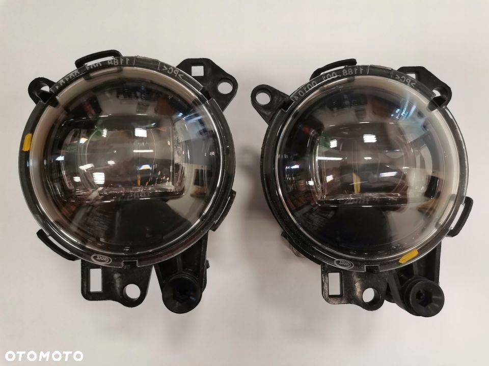 Land Rover Defender L663 2019- Halogen Led Nowy