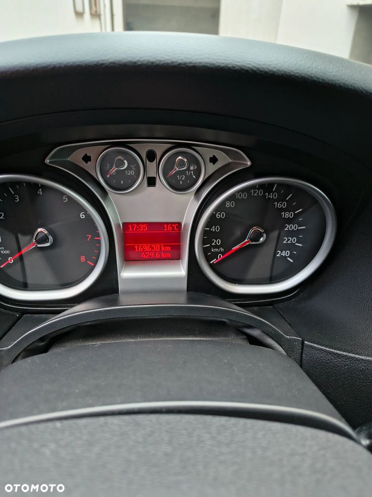 Ford Focus 1.8 FF Gold X - 12