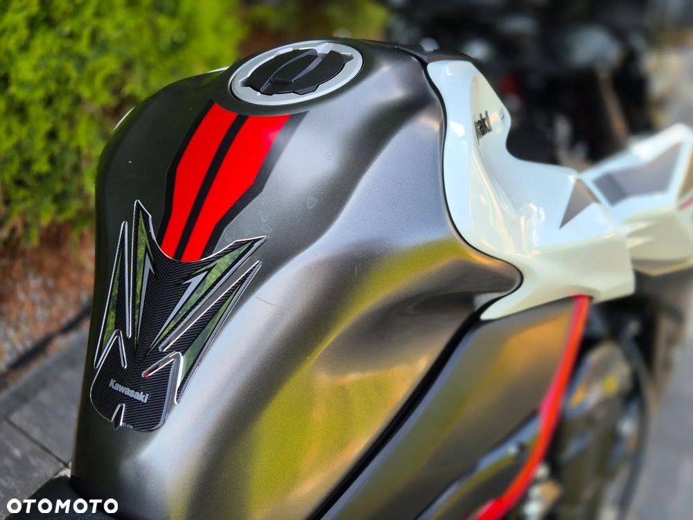 Kawasaki Z 900 - 17