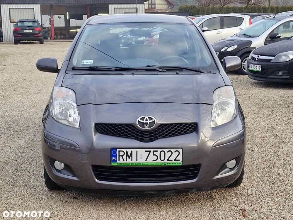 Toyota Yaris - 2