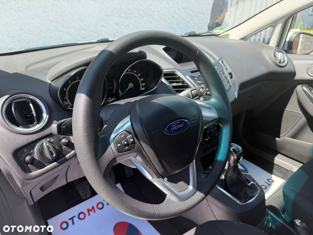 Ford Fiesta 1.25 Trend - 13