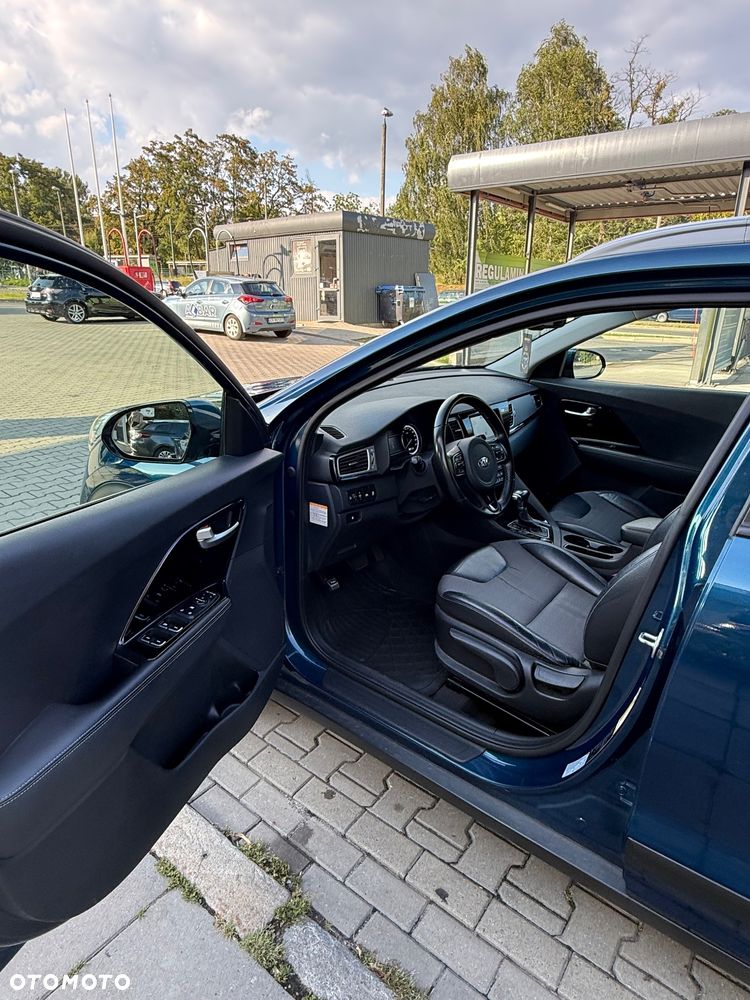 Kia Niro 1.6 GDI Hybrid M - 12
