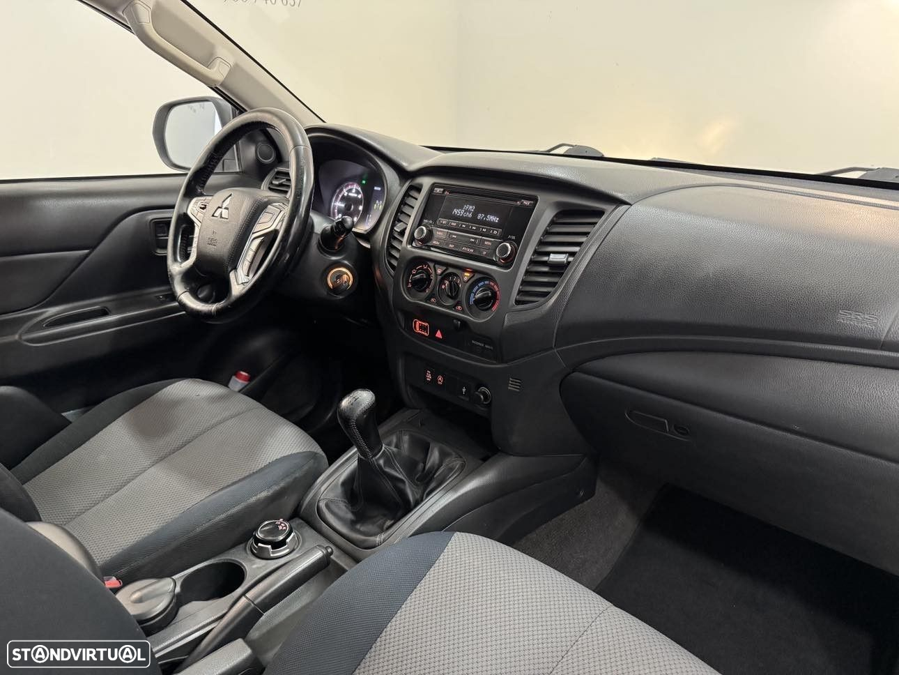 Mitsubishi L 200 2.3 DI-D CD Invite 4WD - 11
