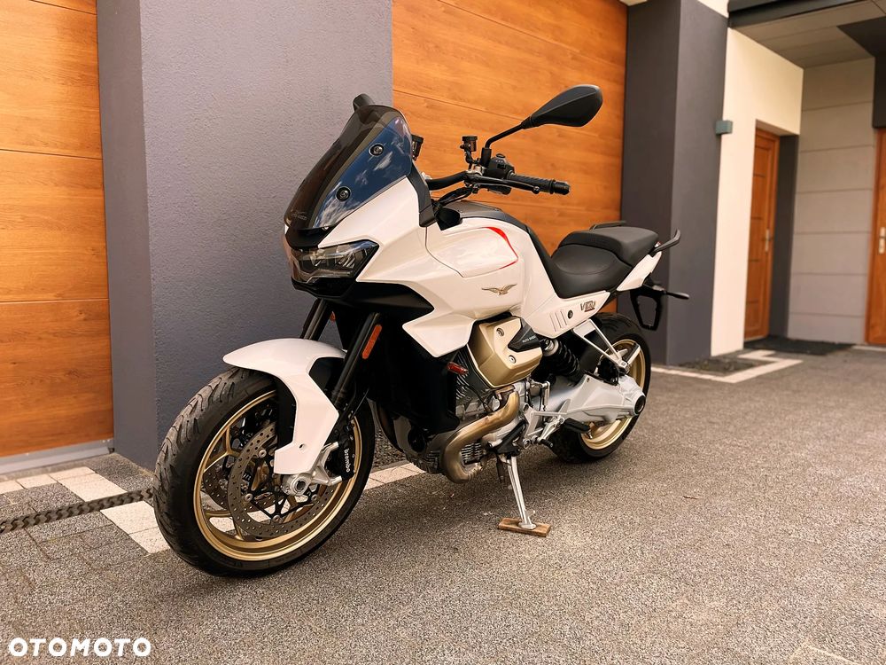 Moto Guzzi V100 Mandello - 4