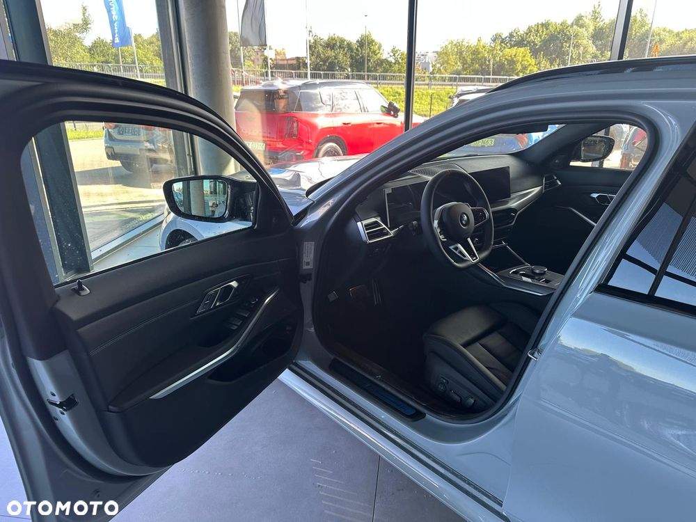BMW Seria 3 - 18