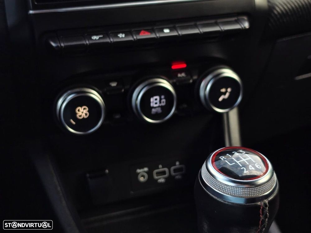 Renault Captur 1.0 TCe RS Line - 18