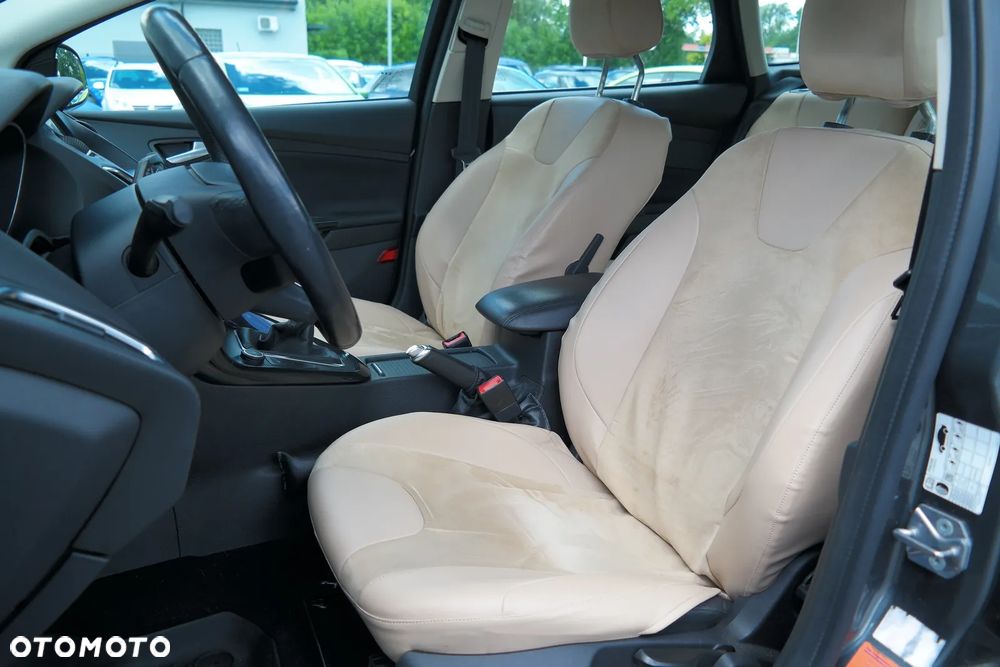 Ford Focus 1.6 FF Titanium - 11
