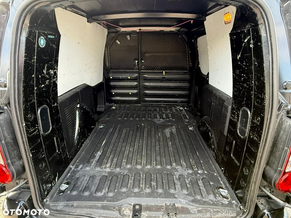 Citroën BERLINGO - 11