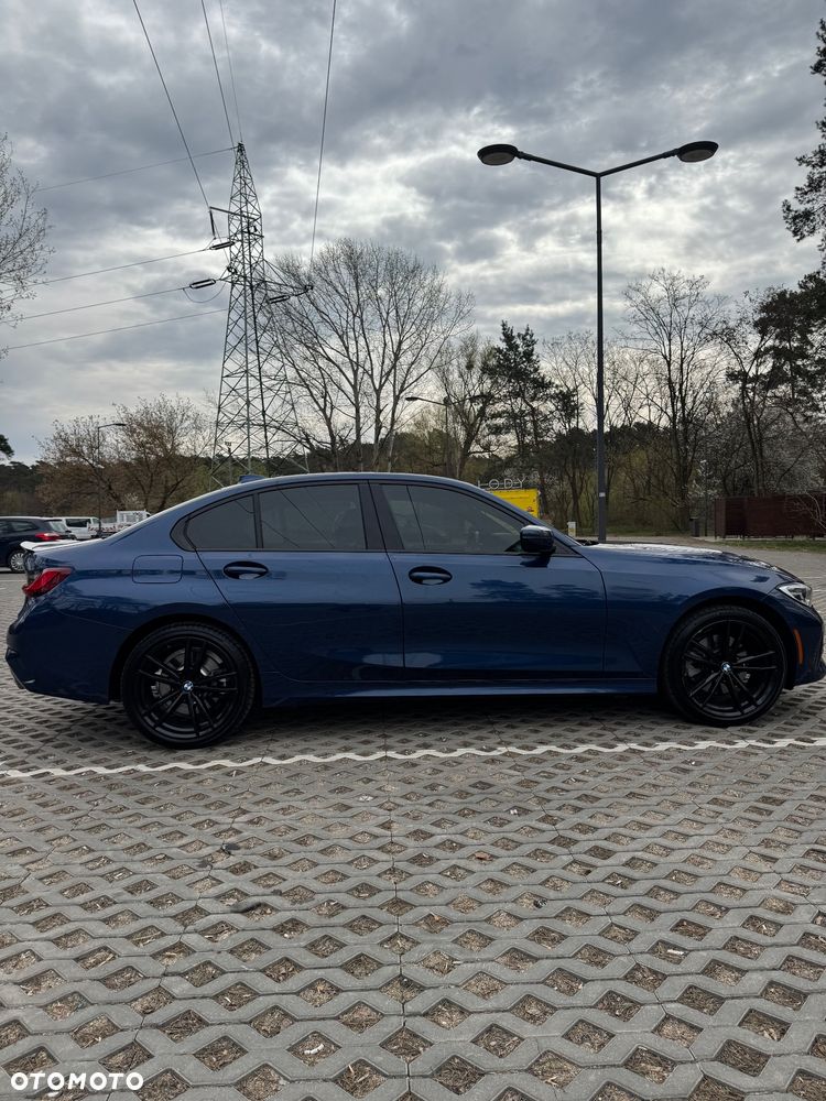 BMW Seria 3 330i xDrive Sport Line - 3