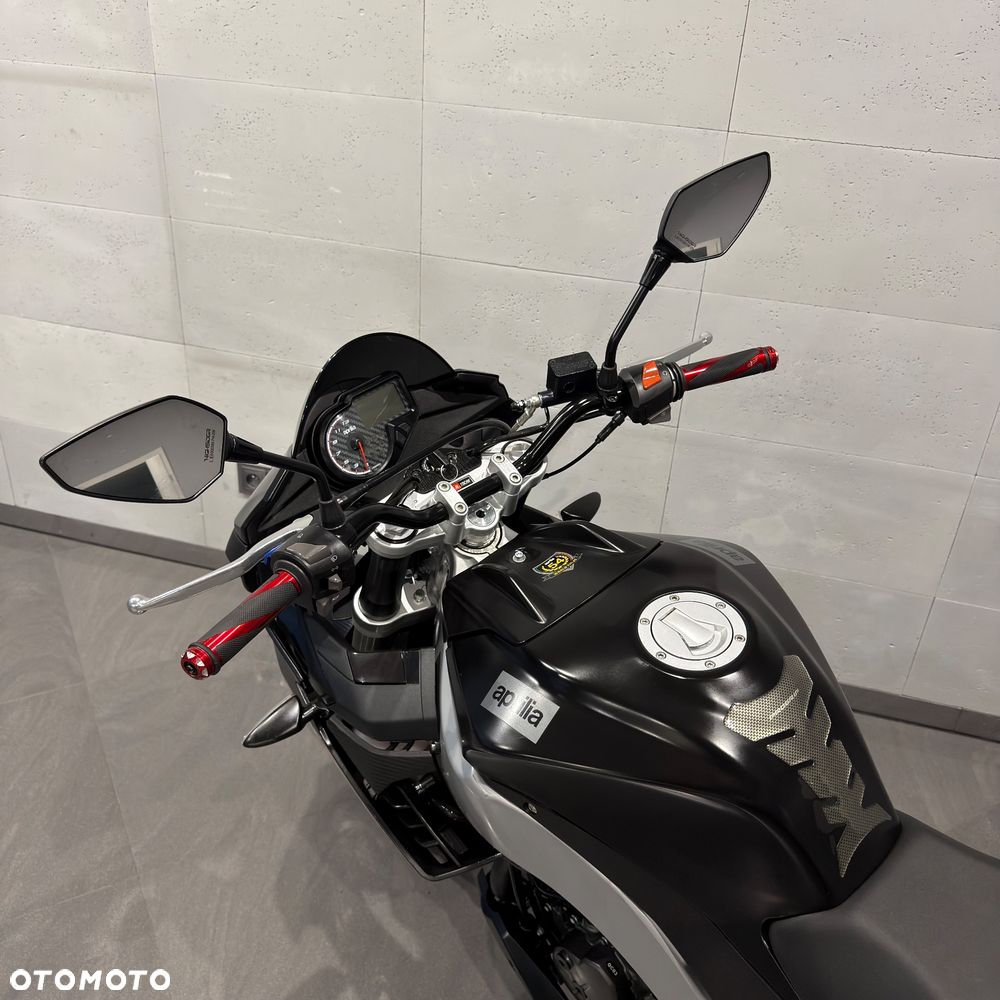 Aprilia Tuono - 12
