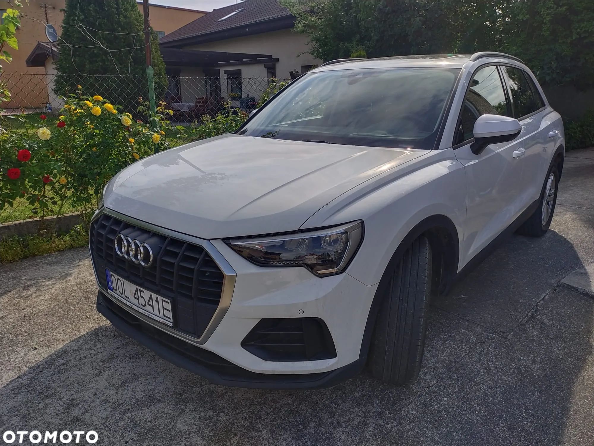 Audi Q3 2.0 TDI S tronic design - 1