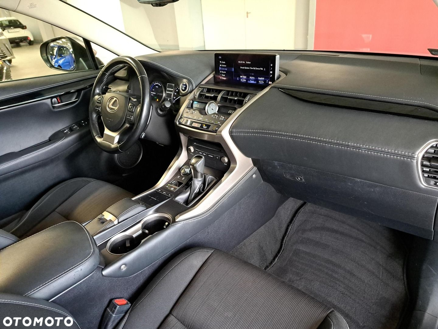 Lexus NX - 16