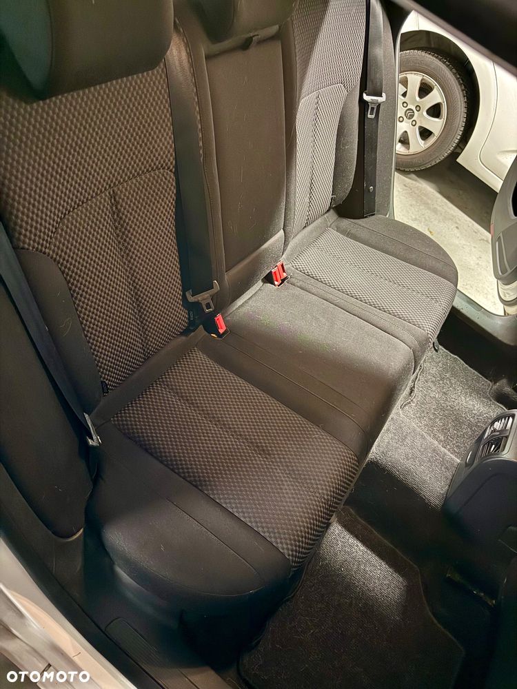 Volkswagen Passat Variant 2.0 TDI BlueMotion Technology Comfortline - 14