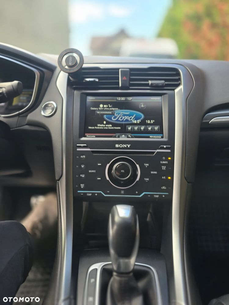 Ford Fusion 2.0 EcoBoost Titanium - 21
