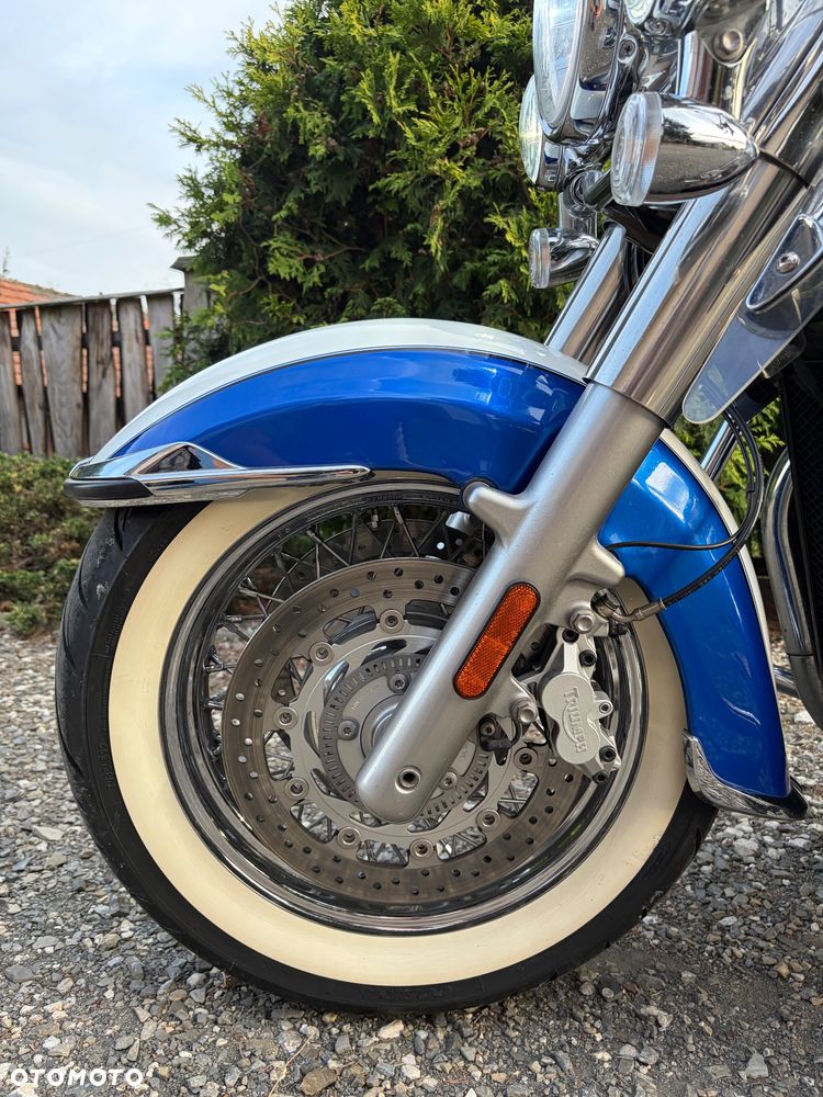 Triumph Thunderbird - 6