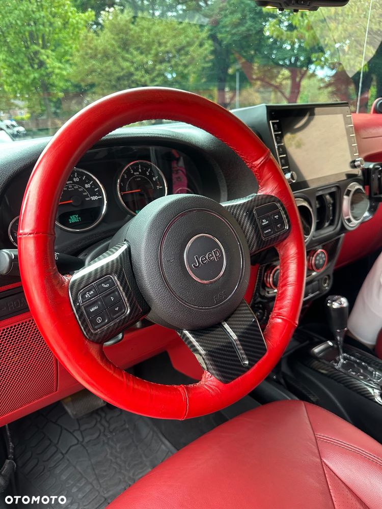 Jeep Wrangler 3.6 Unlim Rubicon X - 28
