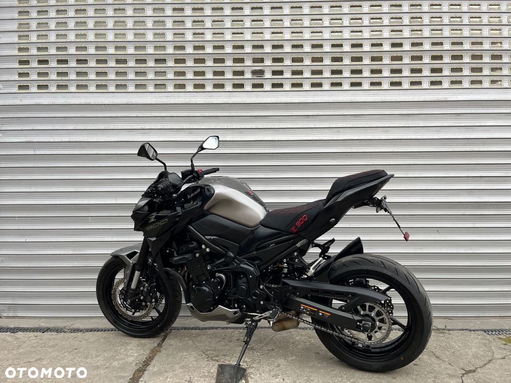 Kawasaki Z 900 - 10