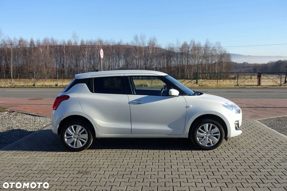 Suzuki Swift 1.2 Dualjet Allgrip Comfort - 8