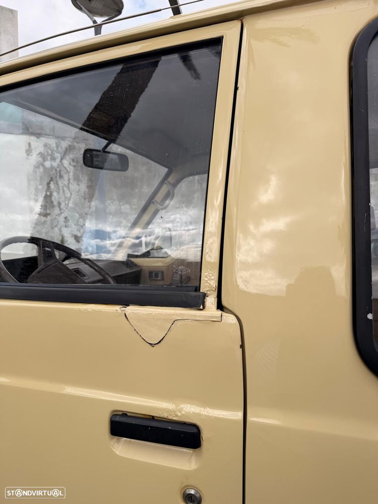 Toyota HiAce - 10