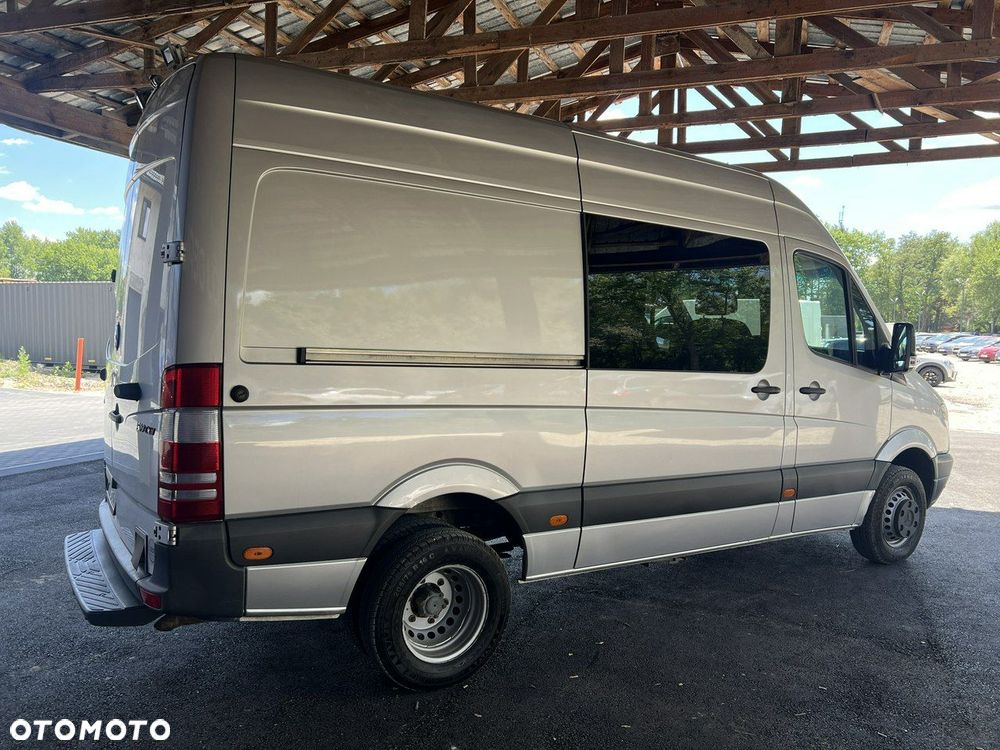 Mercedes-Benz Sprinter - 11