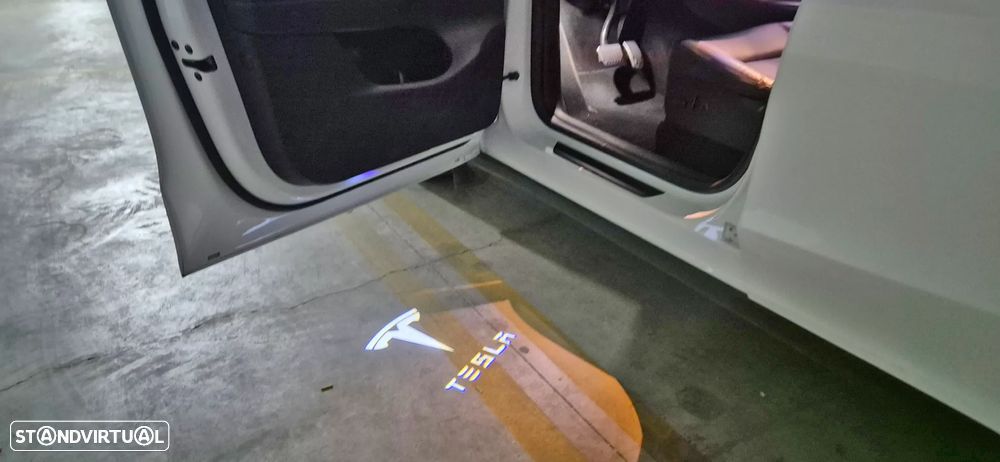 Tesla Model Y Tração Traseira - 17