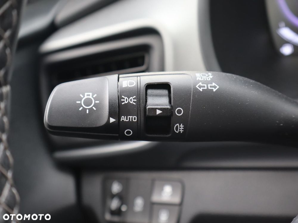 Kia Stonic 1.2 M - 17