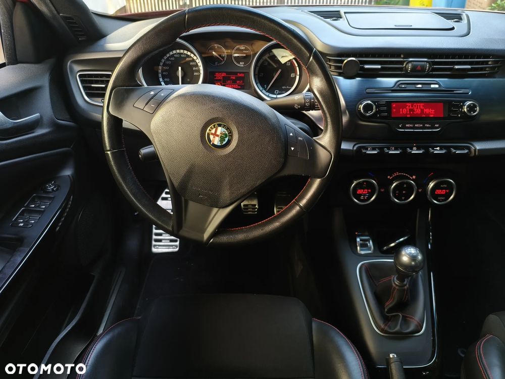 Alfa Romeo Giulietta 2.0 JTDM Distinctive - 35