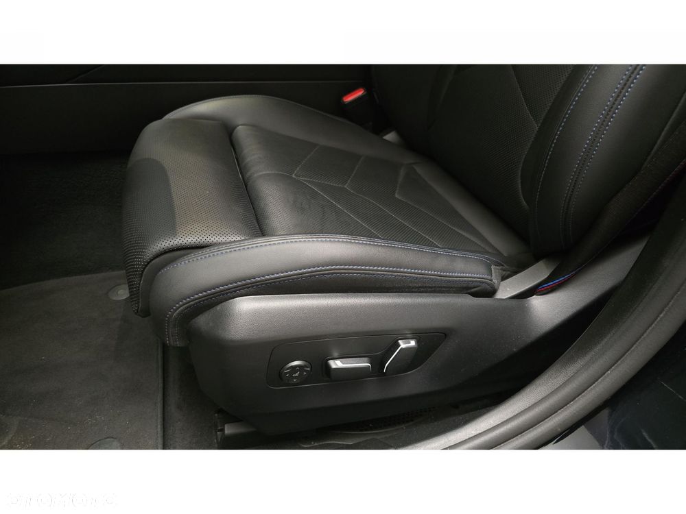 BMW Seria 5 520d xDrive mHEV M Sport - 19