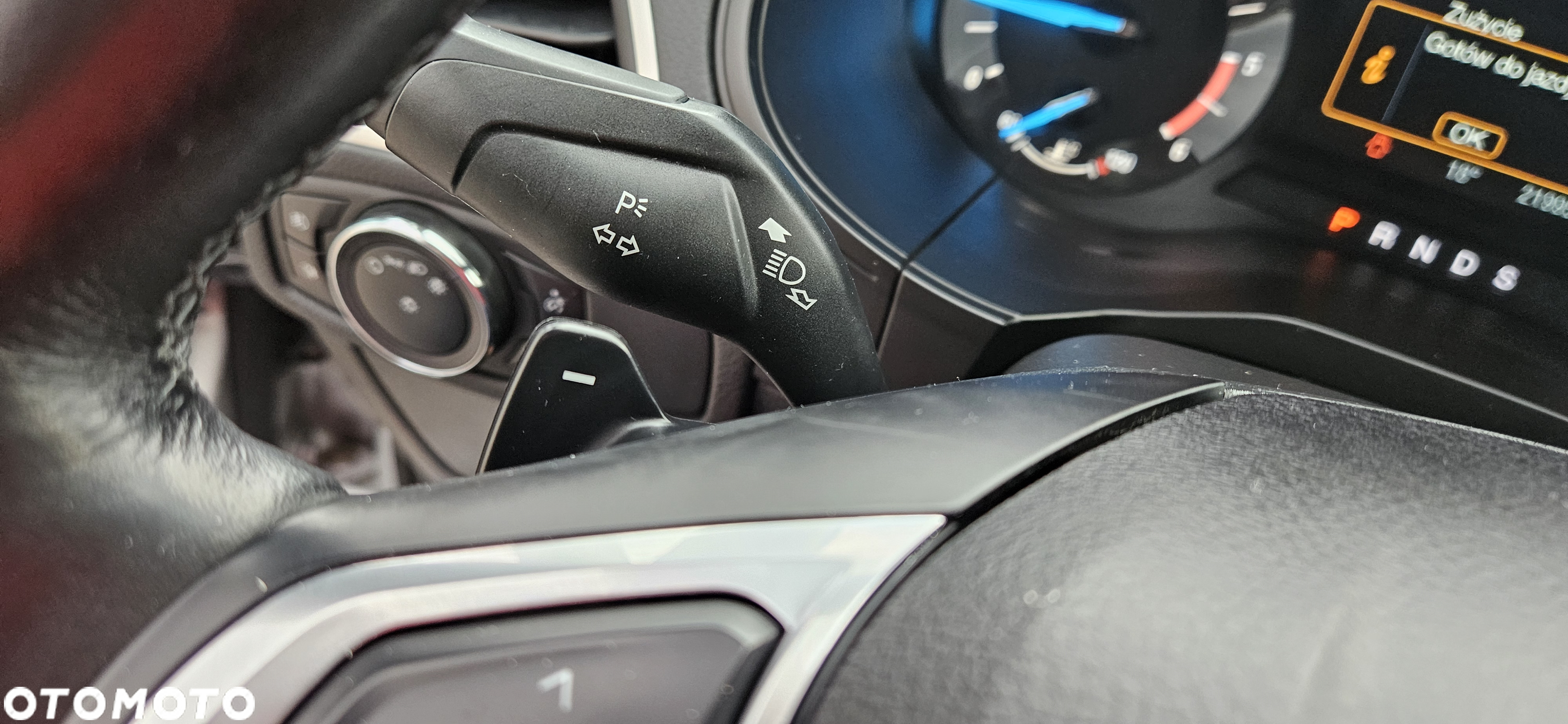 Ford S-Max 2.0 EcoBlue Titanium - 26