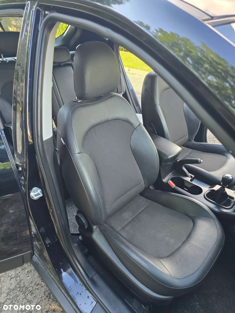 Hyundai ix35 2.0 CRDi 2WD Trend - 23