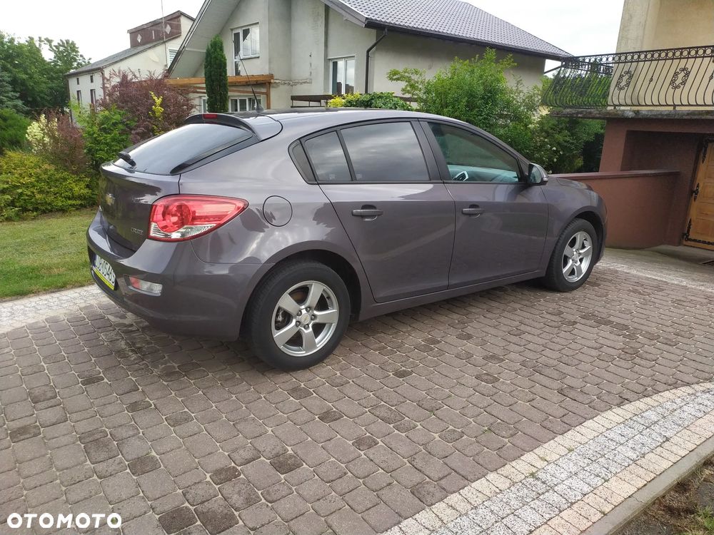 Chevrolet Cruze 1.8 LTZ - 7