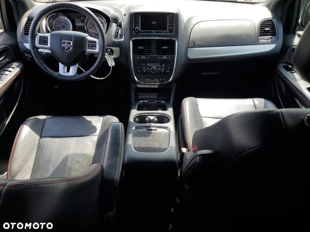 Dodge Grand Caravan 3.6 R/T - 8