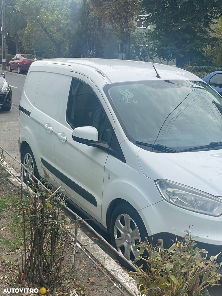 Ford Transit Courier - 3