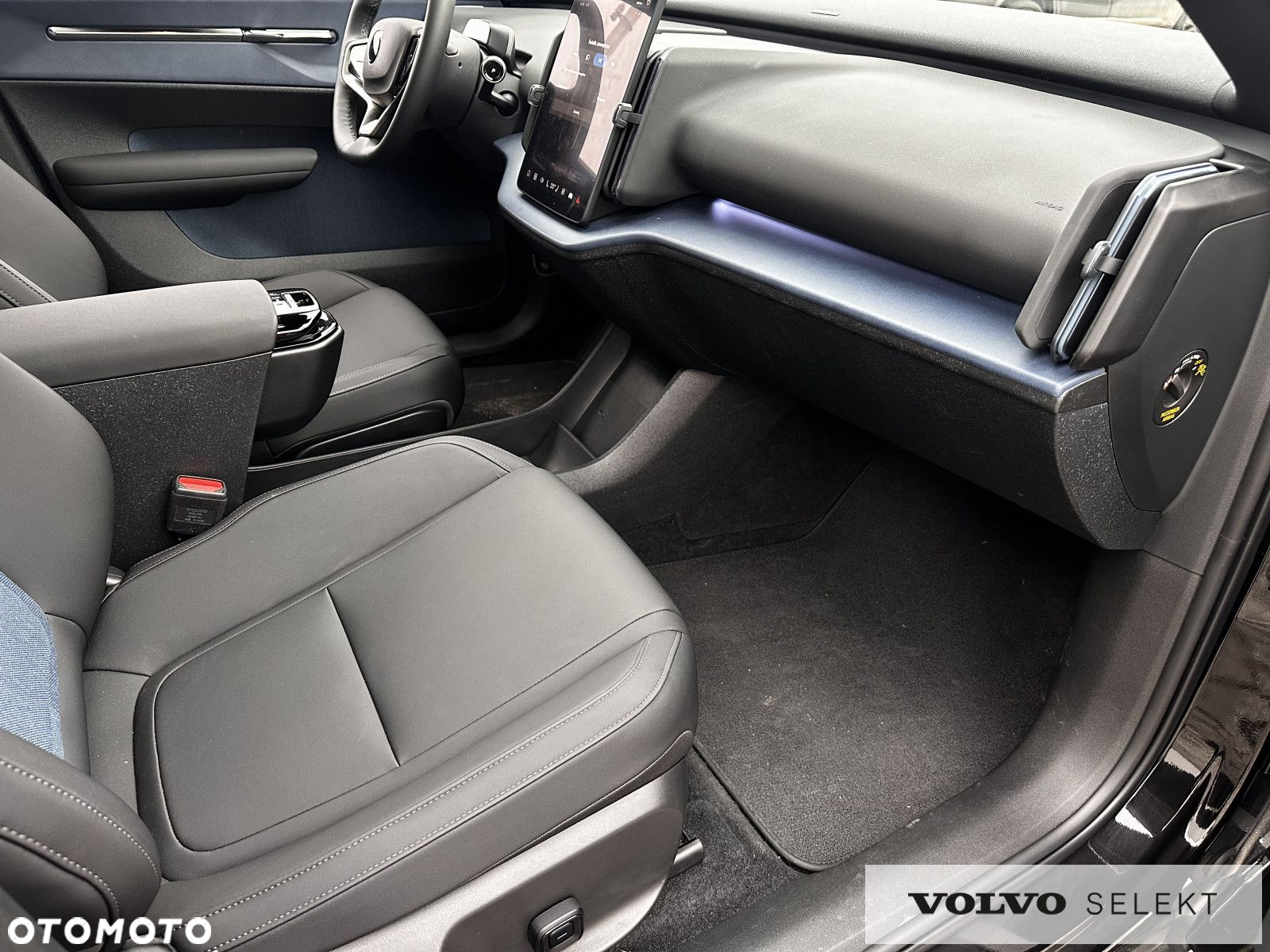 Volvo EX30 - 10