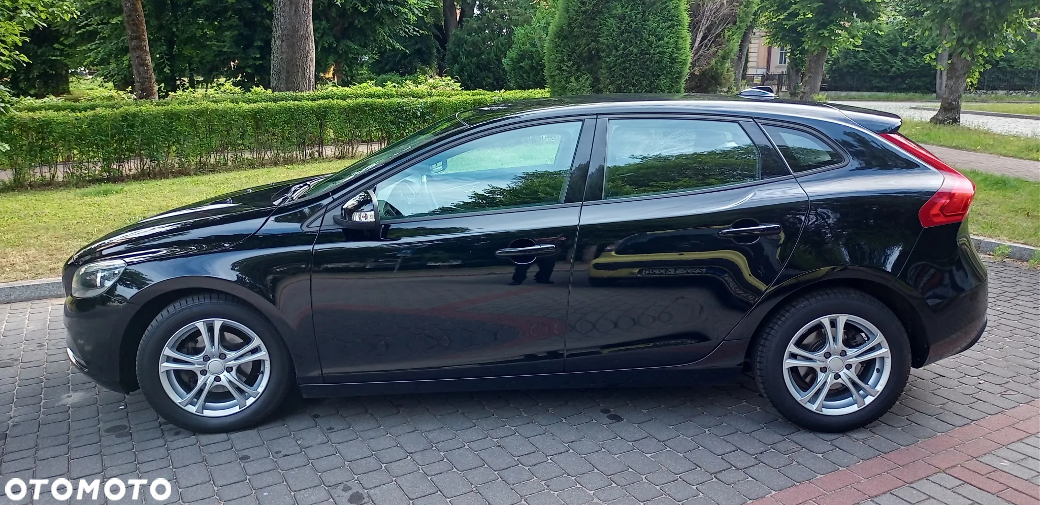 Volvo V40 D2 Momentum - 3