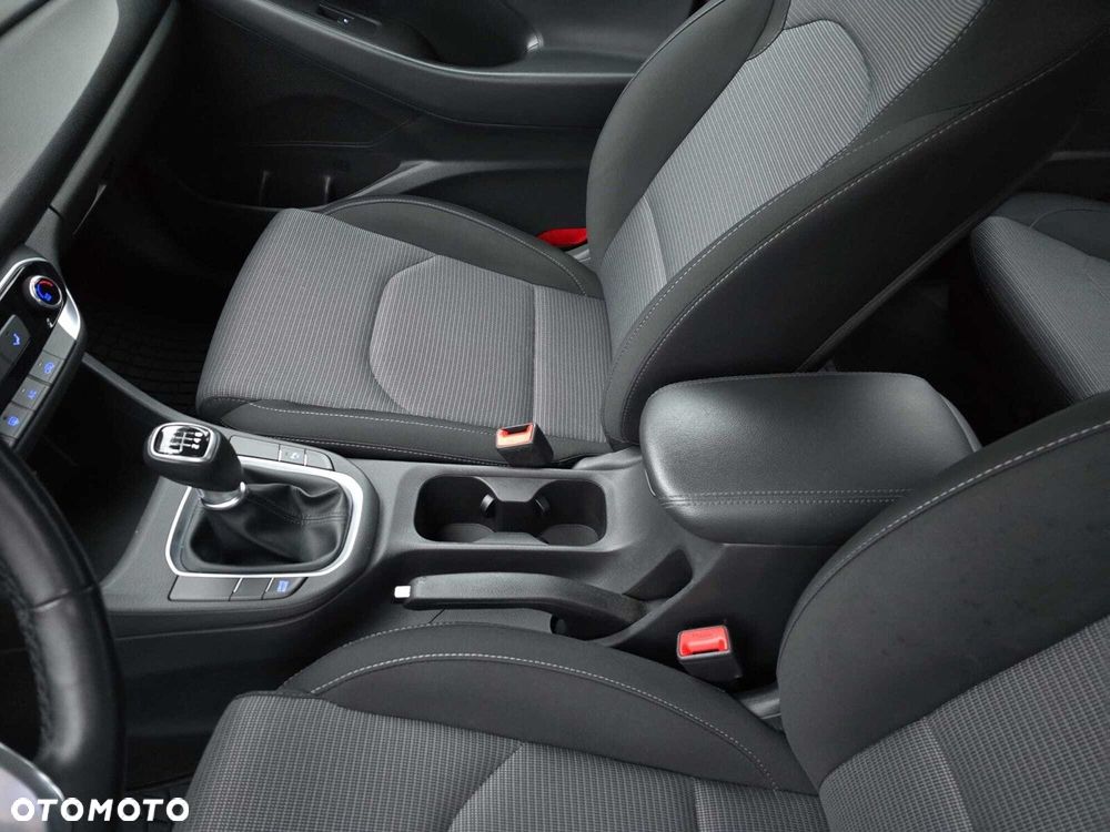 Hyundai i30 1.5 T-GDI 48V Smart - 14