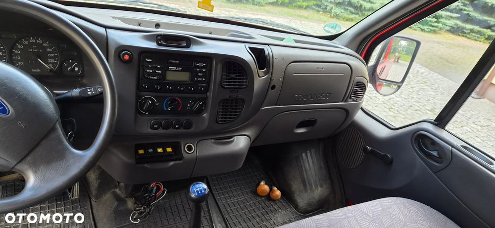 Ford Transit L - 11