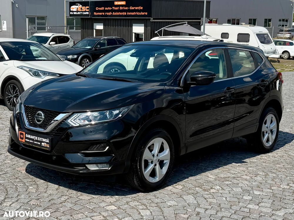 Nissan Qashqai 1.3 DIG-T SHIRO - 1