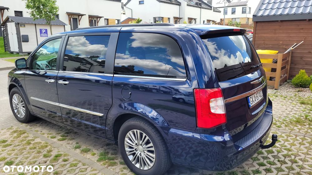 Chrysler Town & Country 3.6 Touring - 16