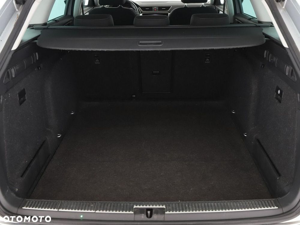Skoda Superb 2.0 TDI DSG Ambition - 21