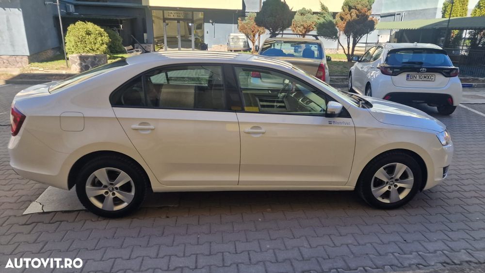 Skoda RAPID 1.0 TSI Ambition - 8