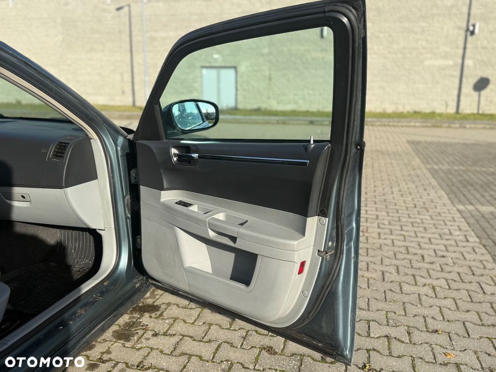 Chrysler 300C 3.5 V6 - 10