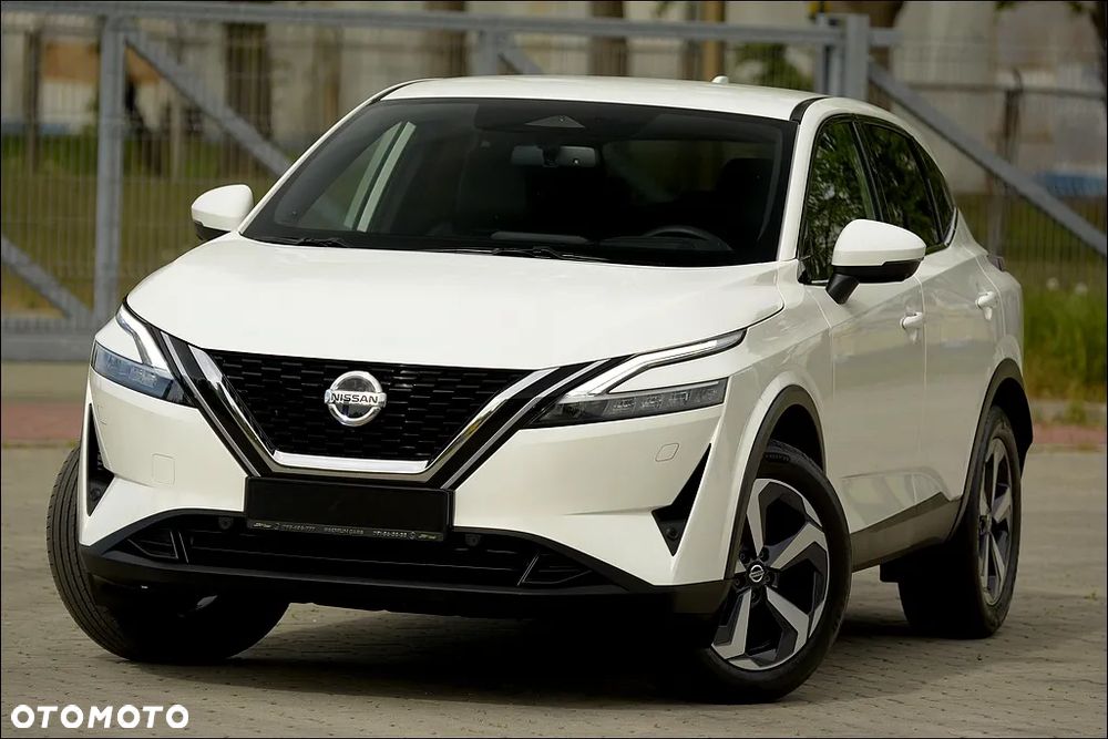 Nissan Qashqai 1.3 DIG-T MHEV Xtronic Tekna - 4