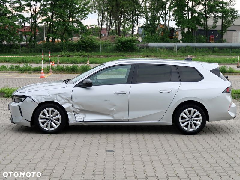 Opel Astra 1.2 T Business Edition S&S - 7