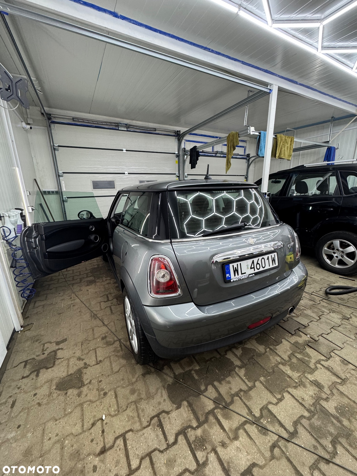 MINI ONE Standard - 10